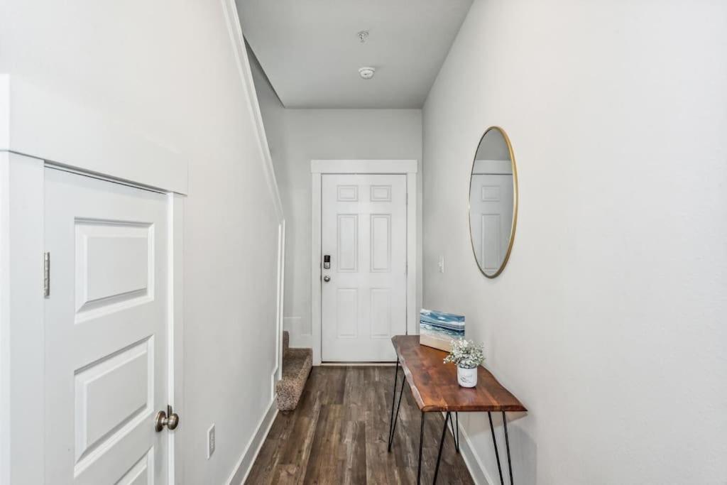 Luxury Townhome Near Downtown And Pensacola Beach Kültér fotó