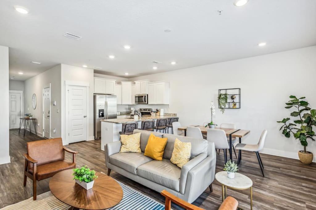 Luxury Townhome Near Downtown And Pensacola Beach Kültér fotó