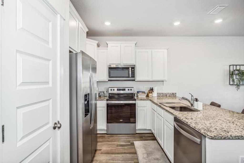 Luxury Townhome Near Downtown And Pensacola Beach Kültér fotó