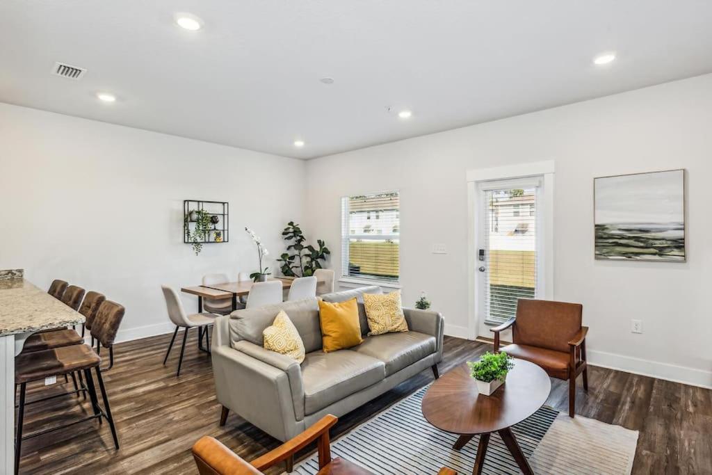 Luxury Townhome Near Downtown And Pensacola Beach Kültér fotó